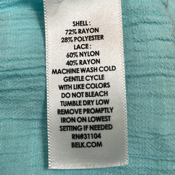 Woman’s top Size XL Button Down Lace Eyelet Ruffle Sleeve Romantic Guazy Aqua Bl - Picture 11 of 12